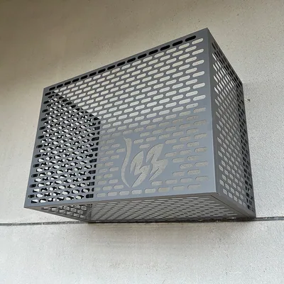 冲孔铝板白色圆孔空调罩细节图